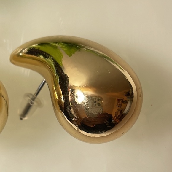 Zara Tear Drop Bottega Gold Earrings - Picture 9 of 16